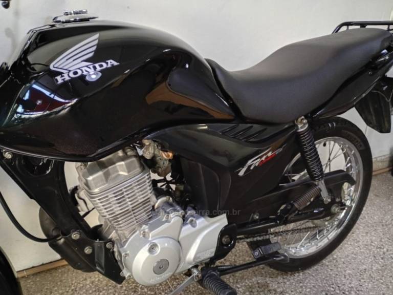 HONDA - CG 125 - 2013/2013 - Preta - R$ 9.900,00