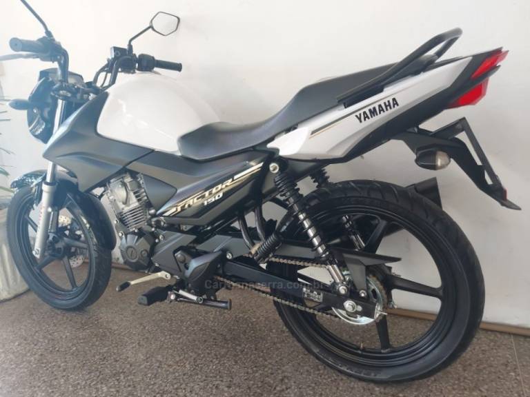 YAMAHA - FACTOR - 2020/2021 - Branca - R$ 13.990,00