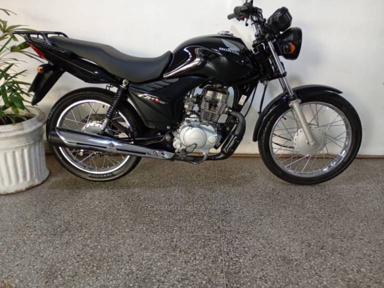 HONDA - CG 125 - 2013/2013 - Preta - R$ 9.900,00