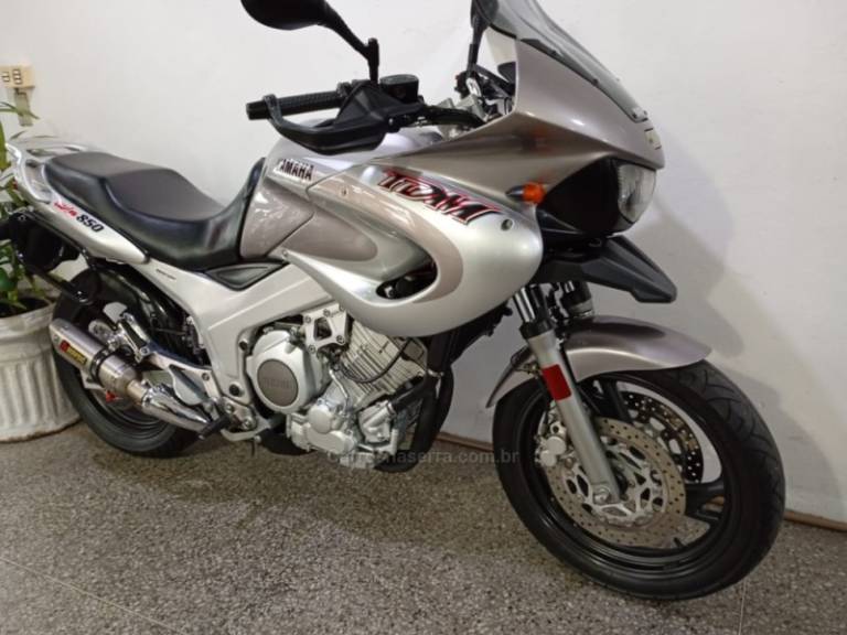 YAMAHA - TDM - 2000/2000 - Preta - R$ 21.900,00
