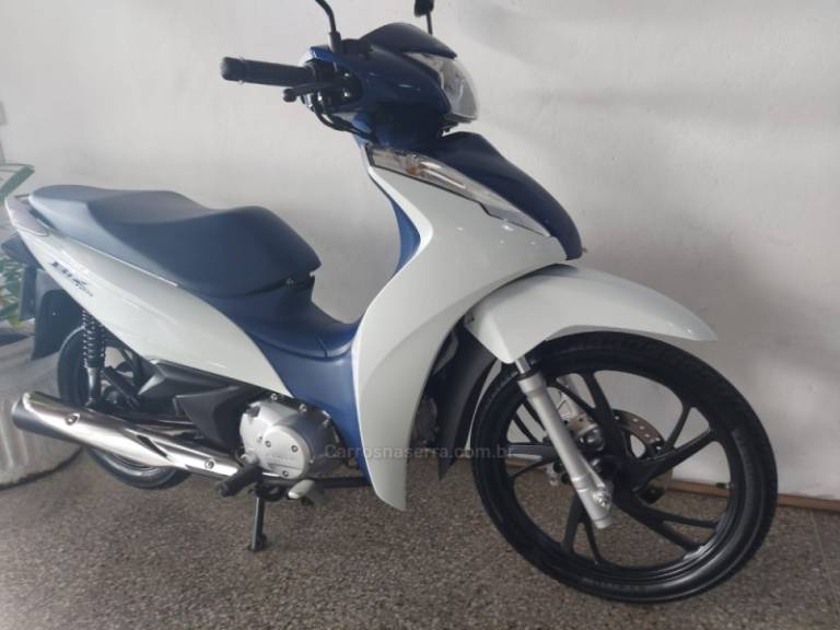 HONDA - BIZ 125 - 2022/2022 - Branca - R$ 17.900,00