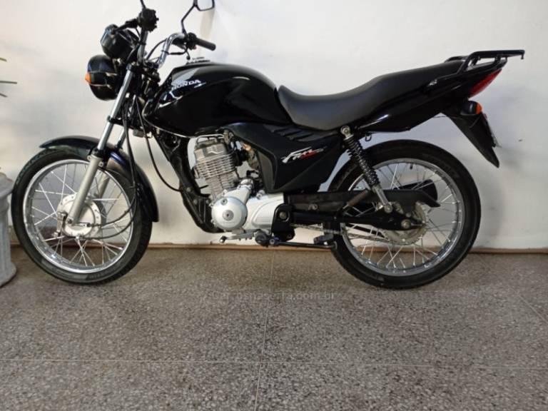 HONDA - CG 125 - 2013/2013 - Preta - R$ 9.900,00