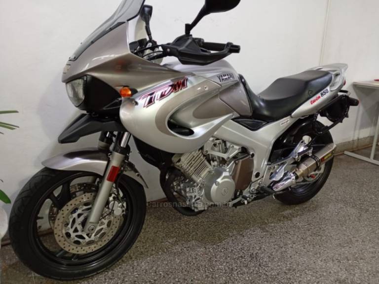 YAMAHA - TDM - 2000/2000 - Preta - R$ 21.900,00
