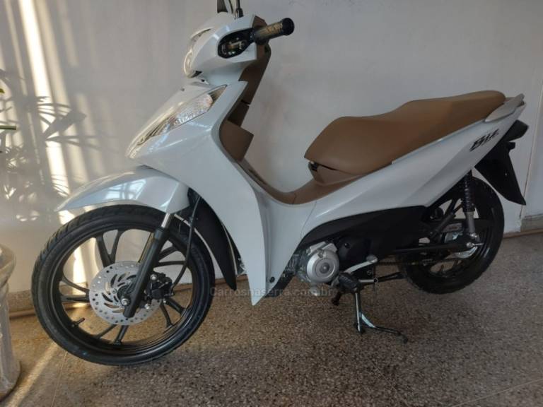 HONDA - BIZ 125 - 2025/2025 - Branca - R$ 20.900,00